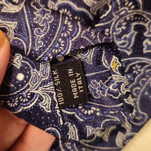 NWT Jos. A. Bank Blue Paisley Men's Tie - Picture 5 of 7